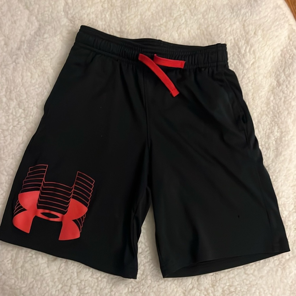 Under Armour Boys Shorts Set of Three - Size S